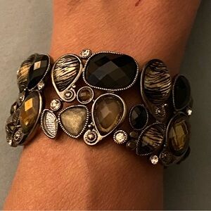 Vintage Stretch 1.25” Cuff Bracelet Silver Black Multicolor Teardrop Stones Goth